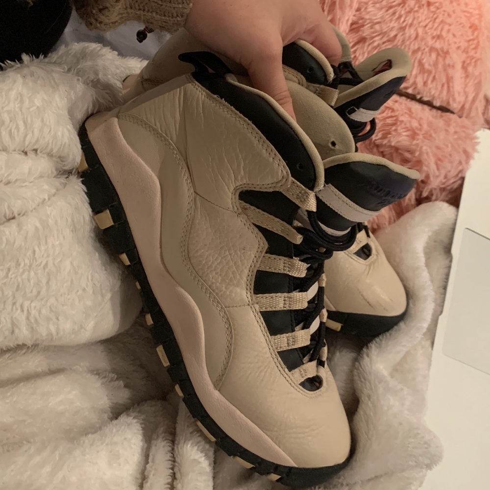 Jordan 10 Retro Heiress Pearl
